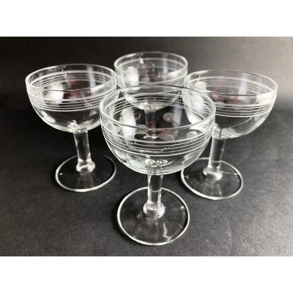 Set of 4 Vintage Cordial/Liquor Glasses | Retro Stemware - Picture 2 of 8